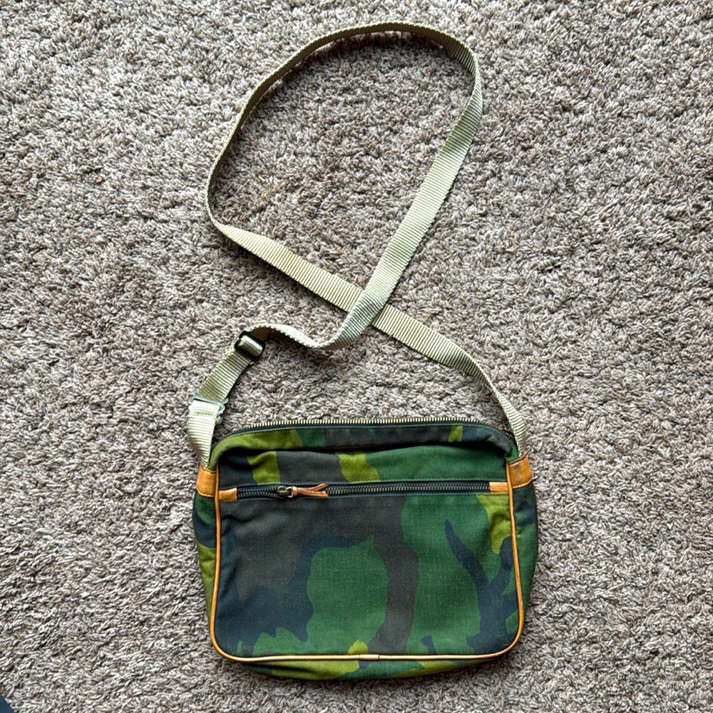 Vintage MZ Wallace New York camo canvas/leather cross body purse